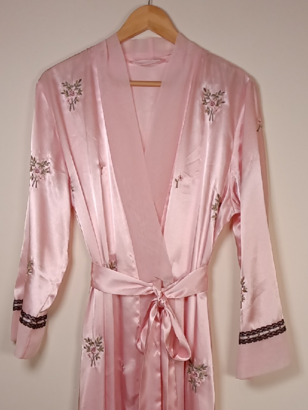 Satin Floral Embroidered Wrap Robe w/ Black Lace Trim Morgan Taylor